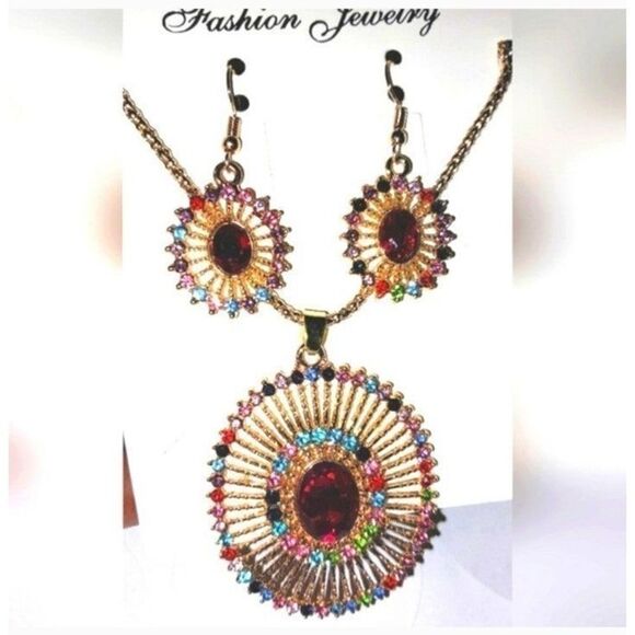 Women's Jewelry Set Sun Ray Shape Pendant Necklace Set - Picture 2 of 3